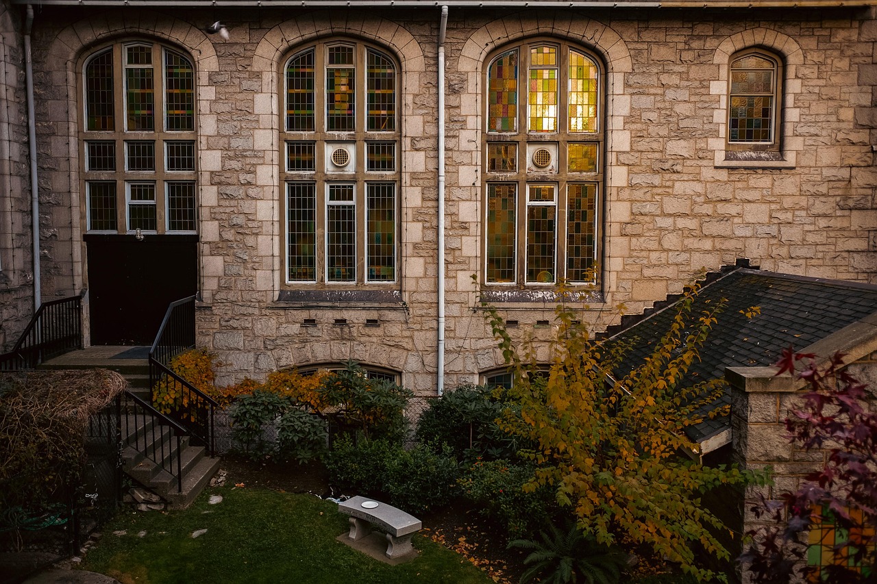 Апостиль в Канаде: как заверить документы в 2025 году