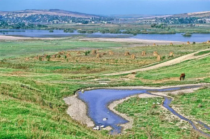 Правительство Молдовы меняет положение об апостилировании документов