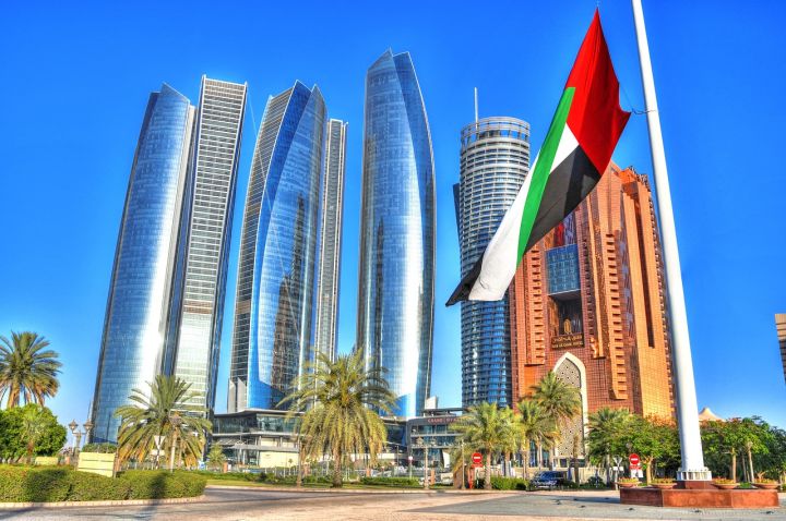 ОАЭ активизировали усилия по выходу страны из серого списка FATF