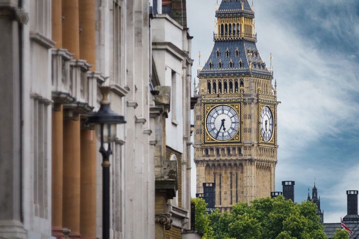 Официальный Лондон запретит британским юристам работать с российскими компаниями