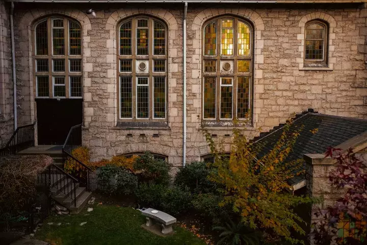 Апостиль в Канаде: как заверить документы в 2025 году