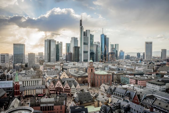 Немецкий Сommerzbank обвиняют в закрытии счетов и ограничении транзакций россиян