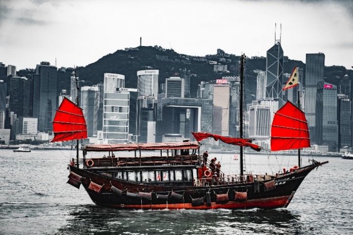 Гонконг не будет подстраиваться под Евросоюз