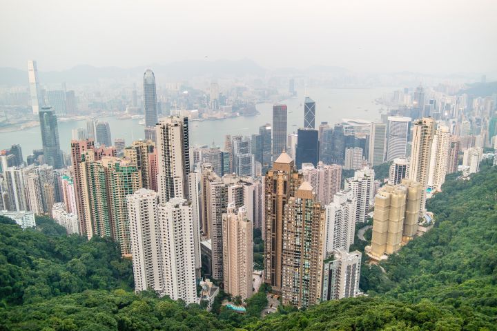 C 1 января Гонконг будет исключен из "черного списка" офшоров