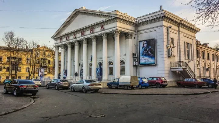 Верховный суд Украины считает российские документы без апостиля действующими, но гражданам от этого не легче