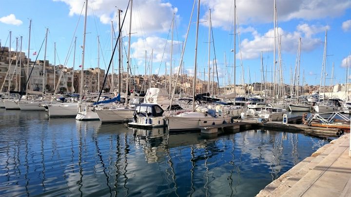 Финразведка Мальты направила предупреждения компаниям, которых подозревает в содействии отмыванию денег