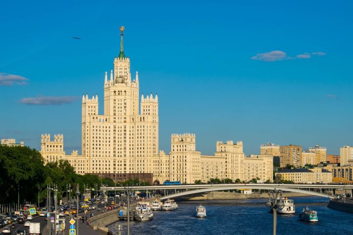 Более 6000 москвичей обратились за год в центры госуслуг с целью регистрации своего бизнеса