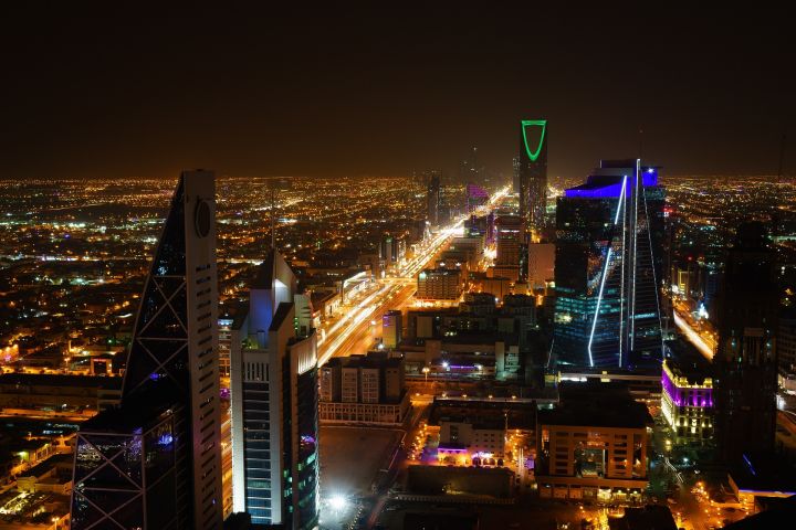 Саудовская Аравия готовится полностью перевести нотариальные услуги в удаленный формат