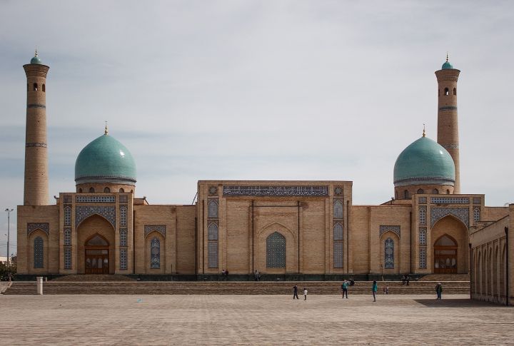 Кабмин Узбекистана утвердил Положение о консульской легализации документов
