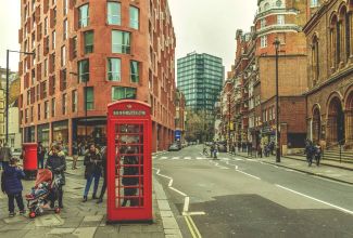 Guardian поднимает проблему отсутствия единых правил предоставления апостилированных документов