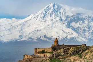 Разбираем, как оформить справку о несудимости в Армении, в каких случаях требуется апостиль или легализация и как правильно подготовить документ для других стран.