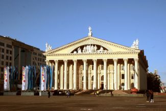 В Белоруссии после выпускных выросли очереди на апостилирование документов