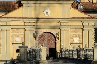 Назад пути нет: Беларусь конкретизировала порядок апостилирования дипломов и аттестатов