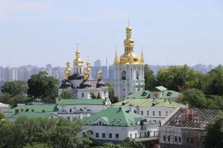 На Украине «легли» все основные госреестры, включая торговый