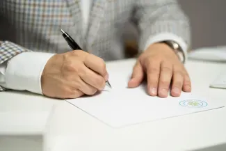 В Астрахани апостиль теперь можно заказать через МФЦ