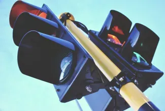С 1 июля 2022 года счета в России будут блокировать по новым правилам